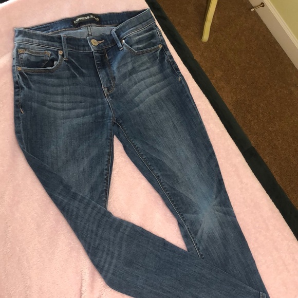 Express Jeans